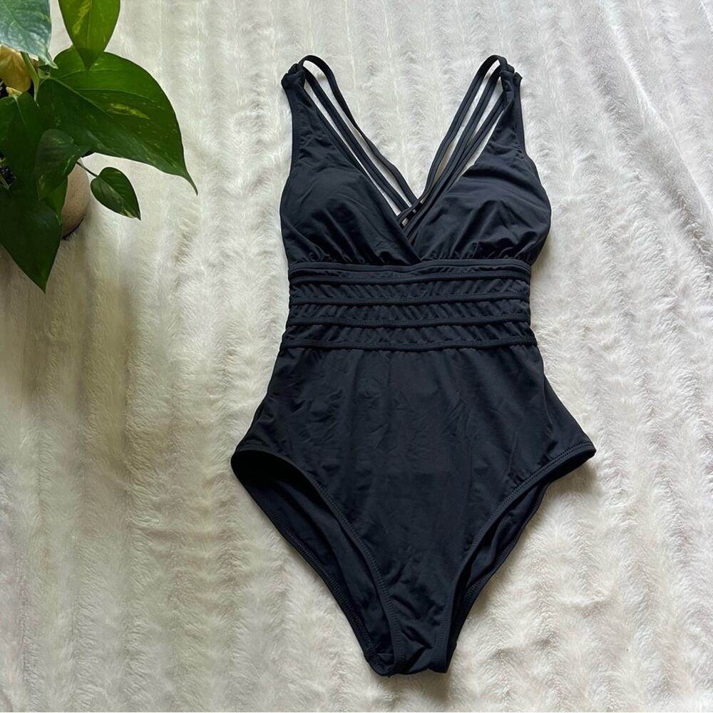 La Blanca Classic Black Women’s Swimsuit EUC. 10 $45 - Picture 2 of 8